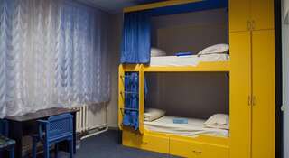 Хостел Karavan Воронеж Спальное место на двухъярусной кровати в общем номере для мужчин-5